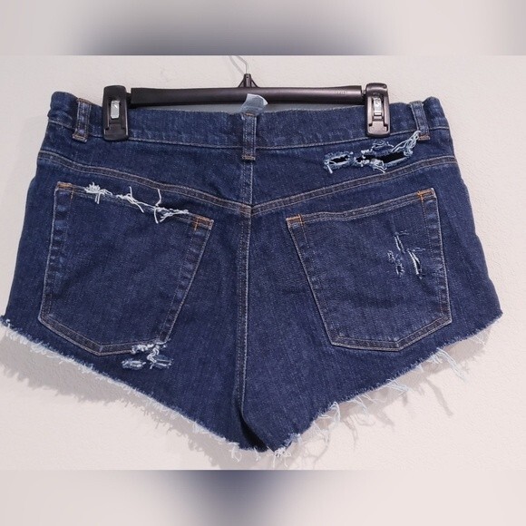 Jones sport jean shorts - Picture 2 of 5